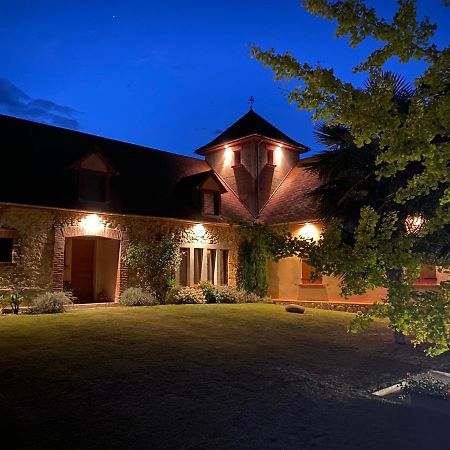Domaine Des Pierres Trouvees Panzió Saint-Vincent  Kültér fotó