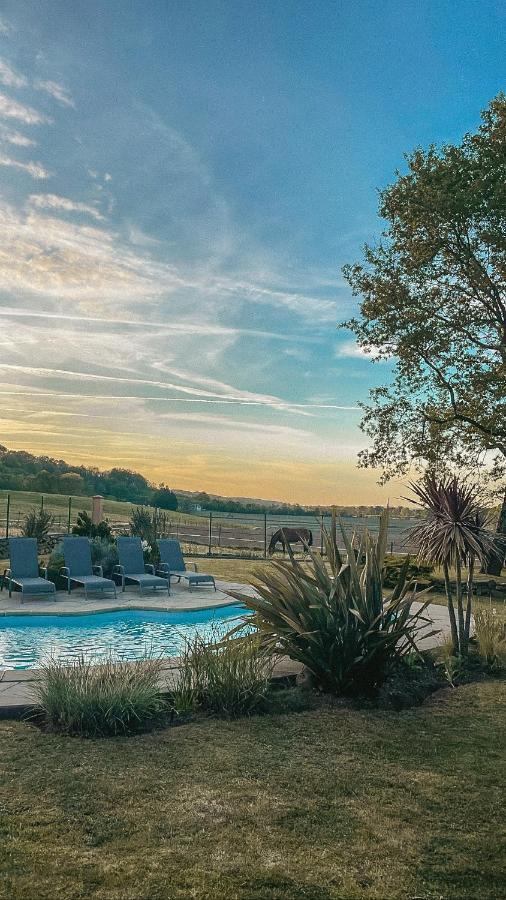 Domaine Des Pierres Trouvees Panzió Saint-Vincent  Kültér fotó