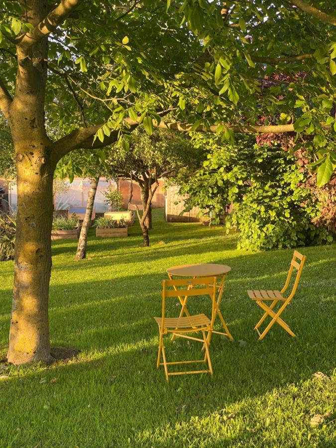 Domaine Des Pierres Trouvees Panzió Saint-Vincent  Kültér fotó